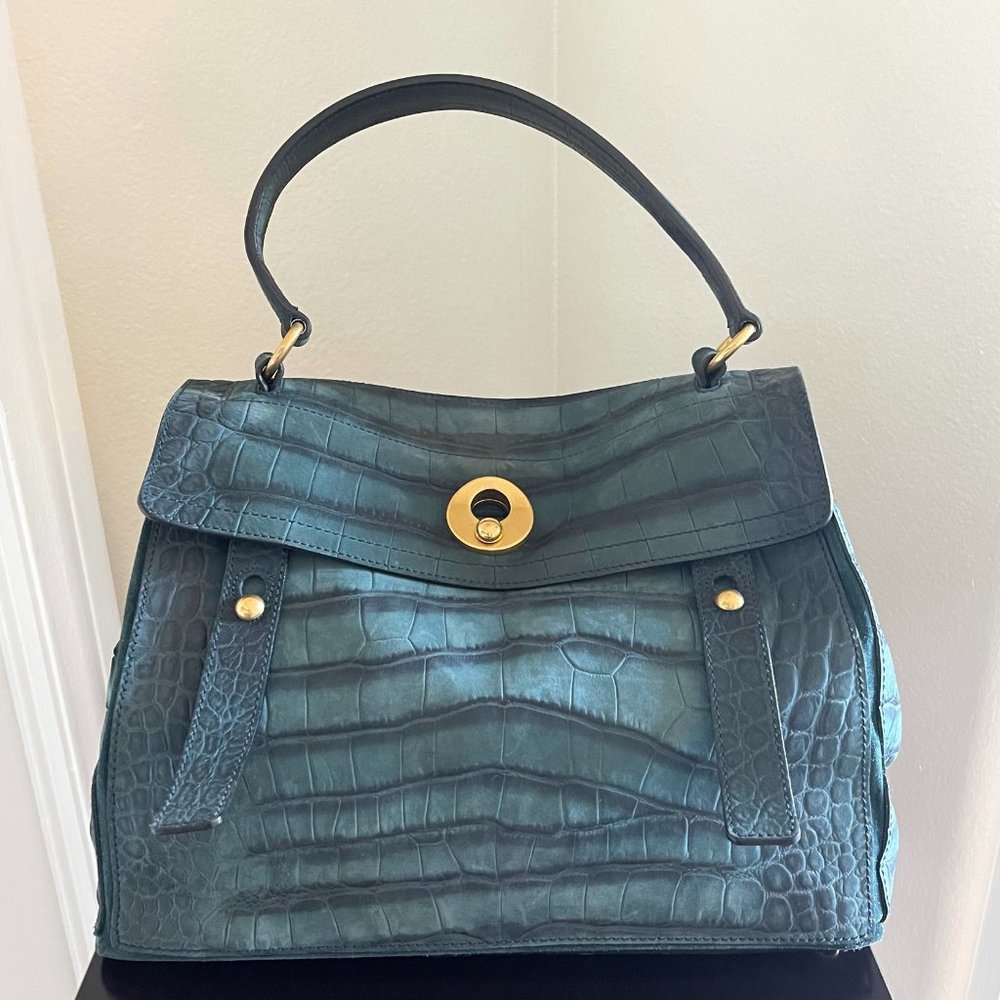 Yves Saint Laurent Muse 2 Shoulder Bag